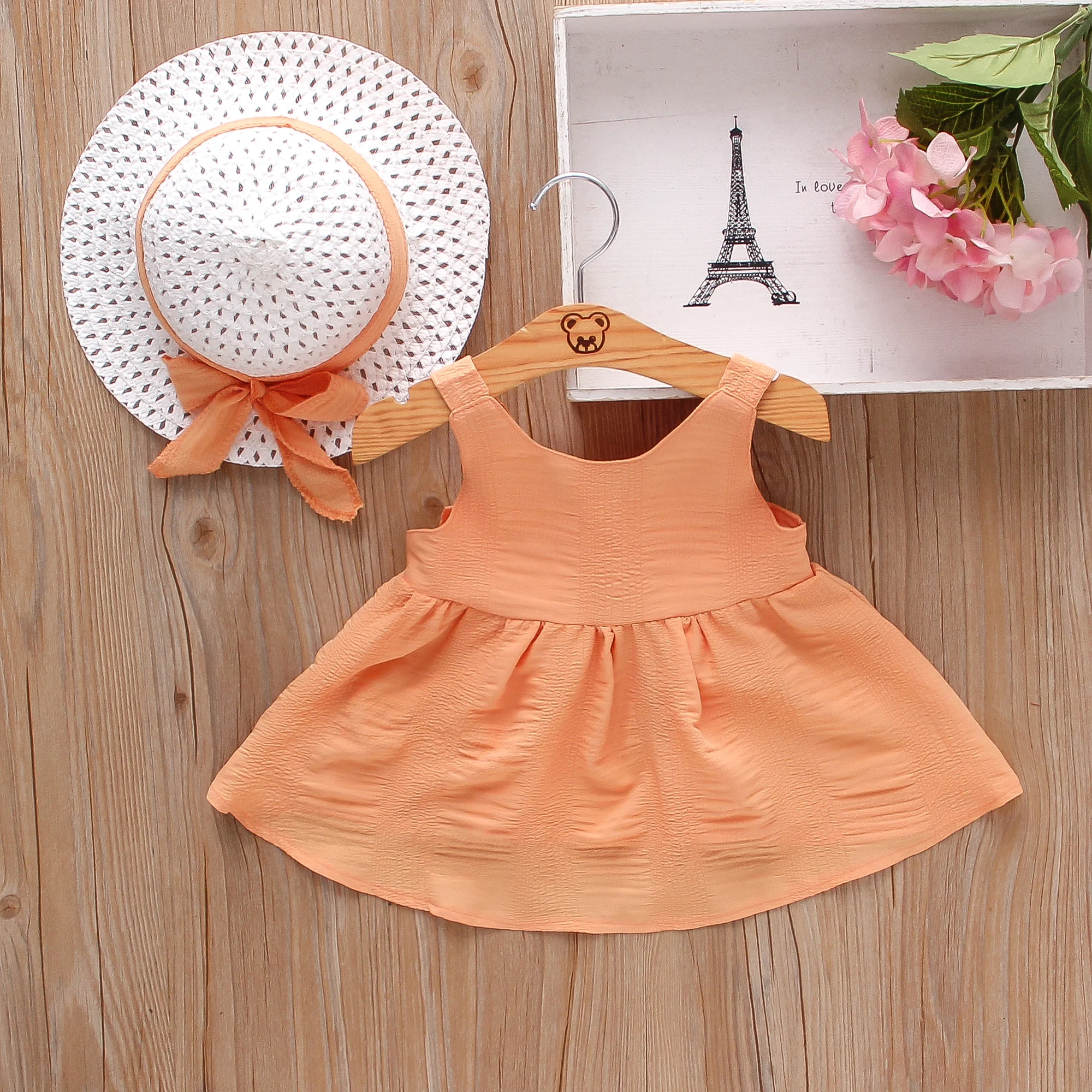 2pcs Baby Girls Casual Plain Color Bowknot Decor Thin Strap Dress & Hat Set Clothes