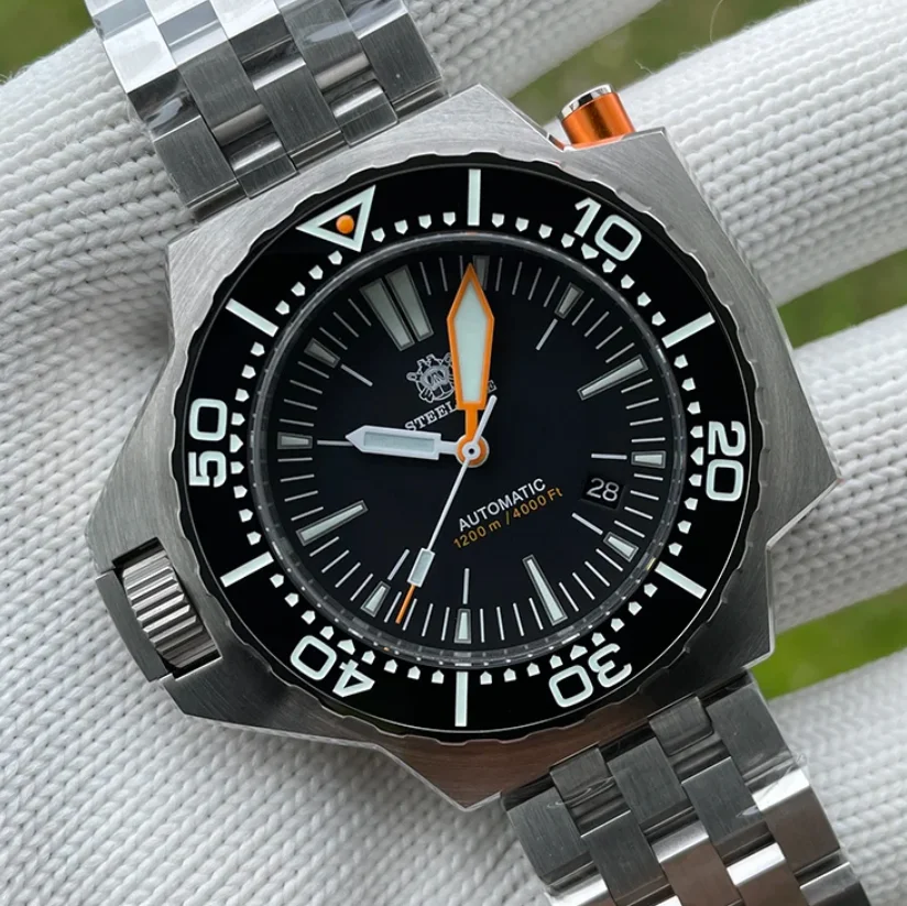 

STEELDIVE Men Automatic Watch 49.6mm Mechanical Wristwatch Diver 120ATM Waterproof Luminous Ceramic Bezel NH35 Integrated Case