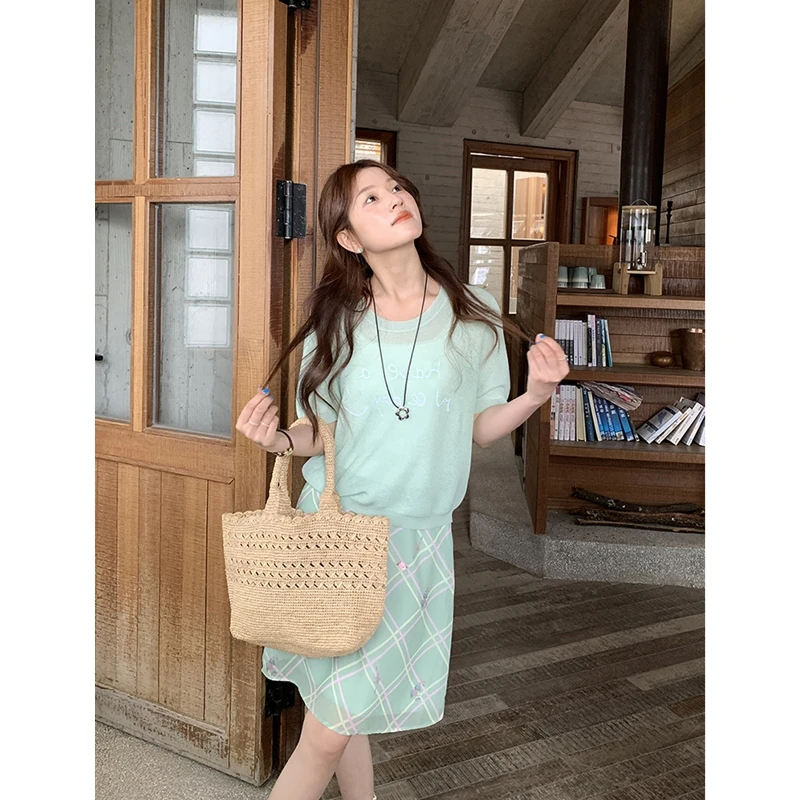 Jupe mi-longue trapèze à carreaux floraux, style coréen rétro, sensation d'âge moyen, taille haute, en Fiber de Polyester 00%, nouvelle collection printemps