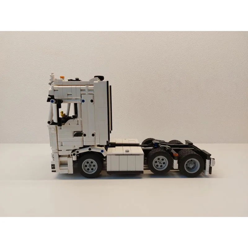 

MOC-125270 New White Cargo Transport Truck Head Building Blocks Model 1603 partsMOC Creative Boys Adult Building Blocks Toy Gift
