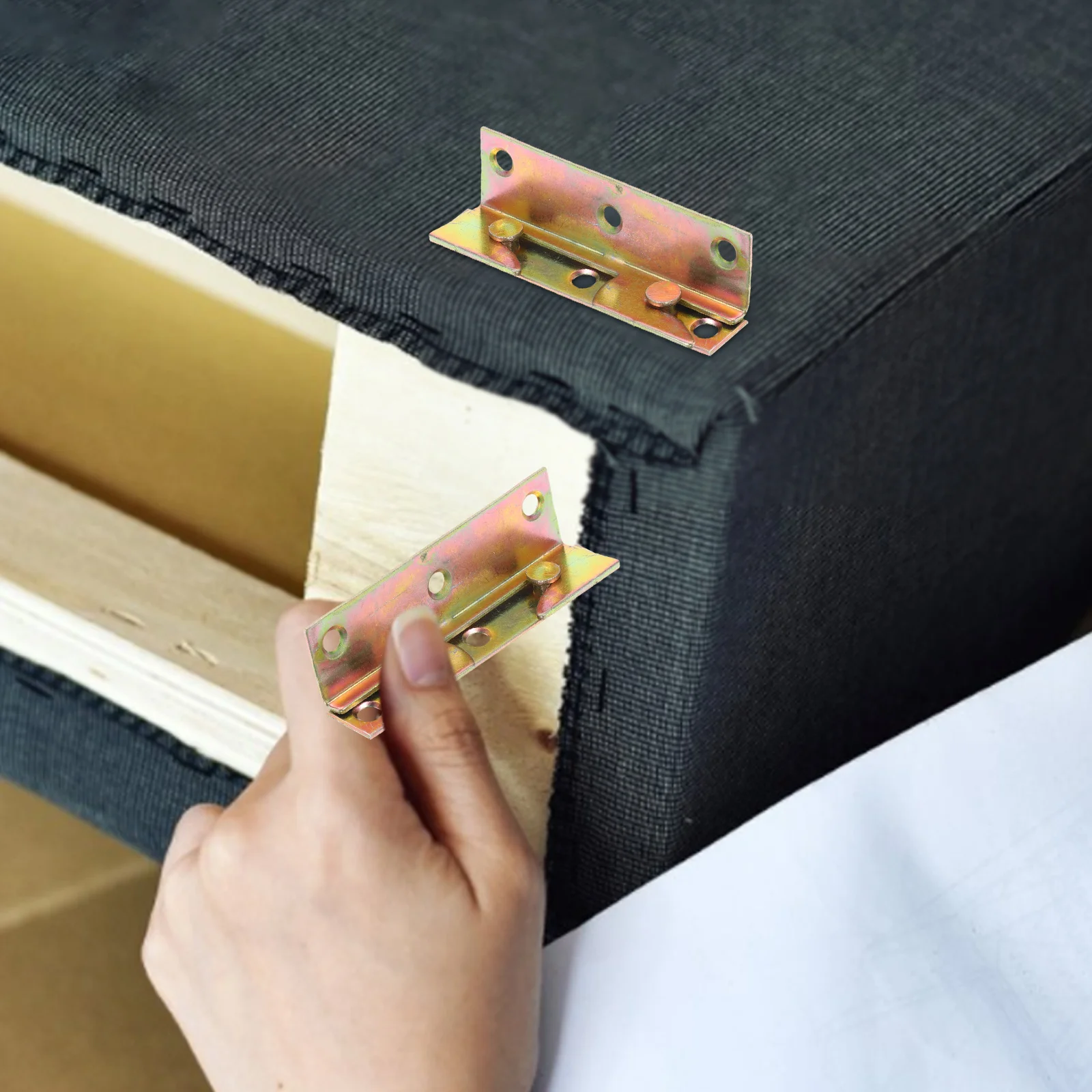 

4Pcs Bed Rail Fasteners Iron Connectors Sturdy Hinge Buckle Bed Frame Hardware Replacement for Platform Bunk Bunk Beds