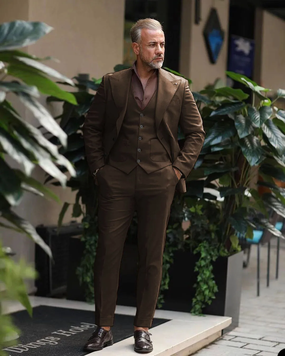 

Повседневный коричневый деловой мужской костюм, формальный жених, жених, свадебная вечеринка, выпускной, мужской модный смокинг, комплект из 3 предметов, пиджак, жилет, брюки