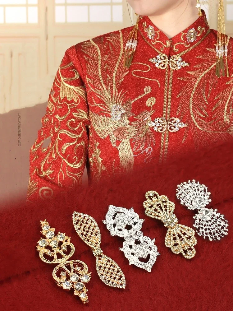 1 Pair Alloy Cardigan Collar Clips Holder Women Decor Crystal Cape Cloak Clasps Fasteners Buckle Brooch Clip