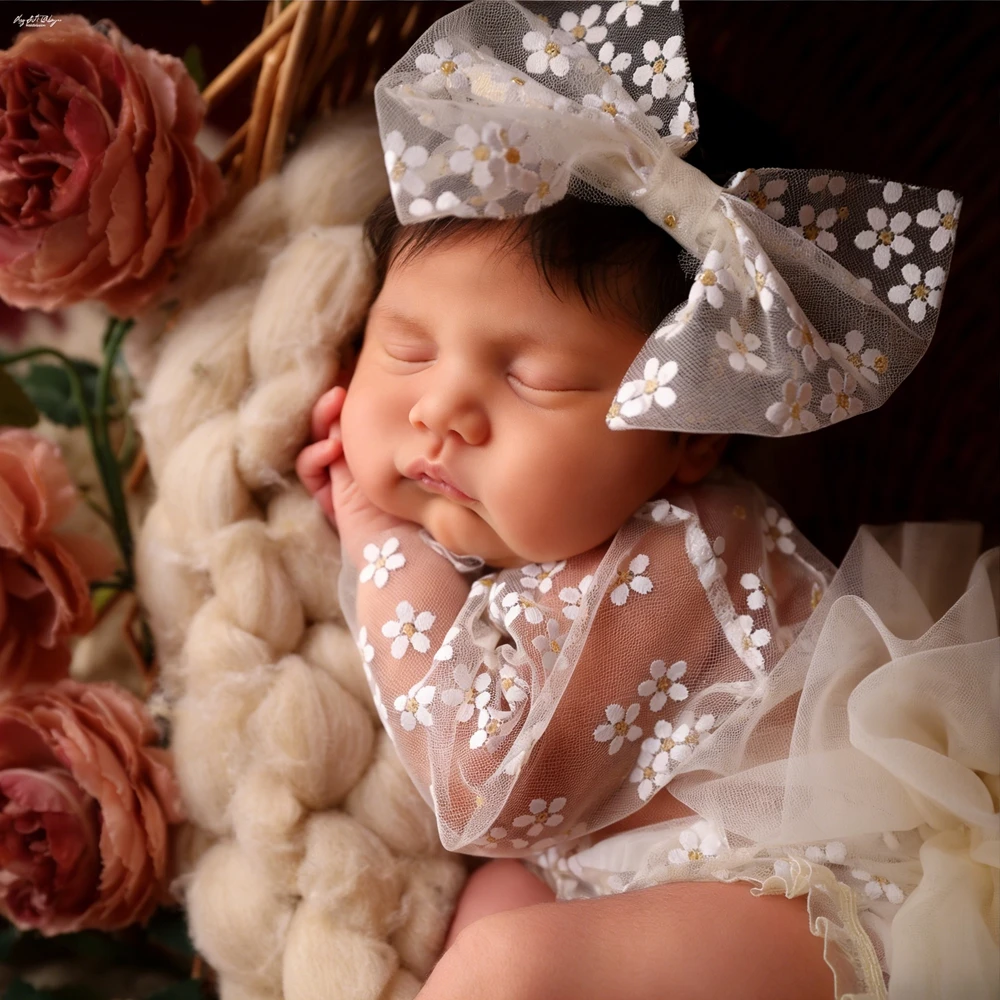 白い花柄の刺繍入りチュールチュチュロンパース新生児写真撮影用衣装、大きなリボンヘッドバンド付き-女の赤ちゃん写真撮影セット