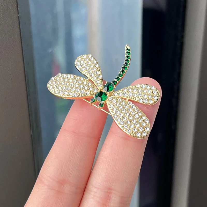 Broche de libélula para mujer, ramillete de temperamento de nicho femenino, Chaqueta de traje, pin fijo, accesorios de ropa, hebilla de cuello