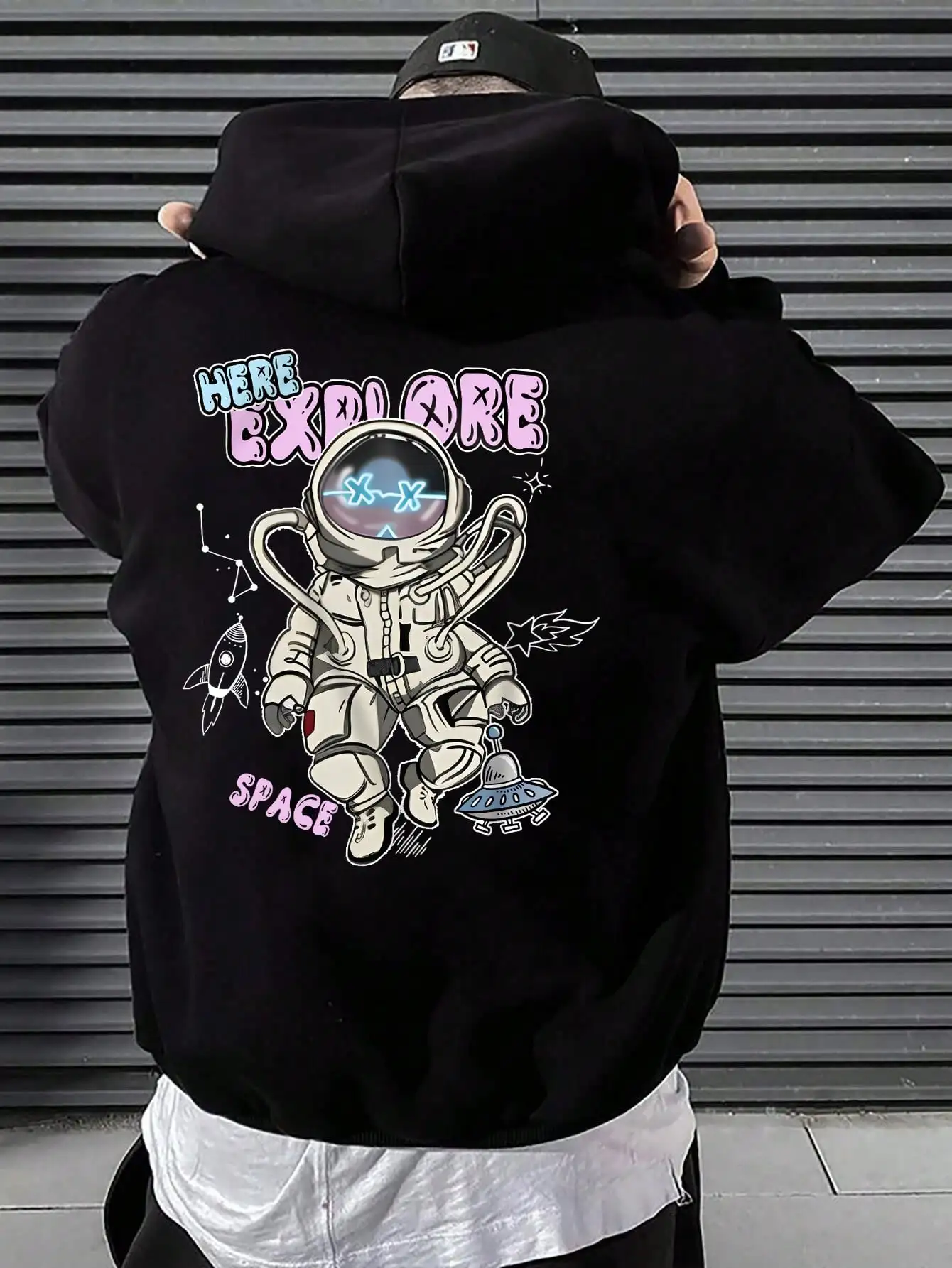 Here Explore Space Astronaut Printed Men Clothes All-Match New Hoodie Sport Fleece Pullovers Pocket Comfortable Male Hoody