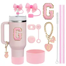 Conjunto de acessórios para stanley cup, 2 canudos e escova e 1 corrente de pingente de flor, 3 rolha à prova de derramamento, flores, capa de palha, bota com 10 peças