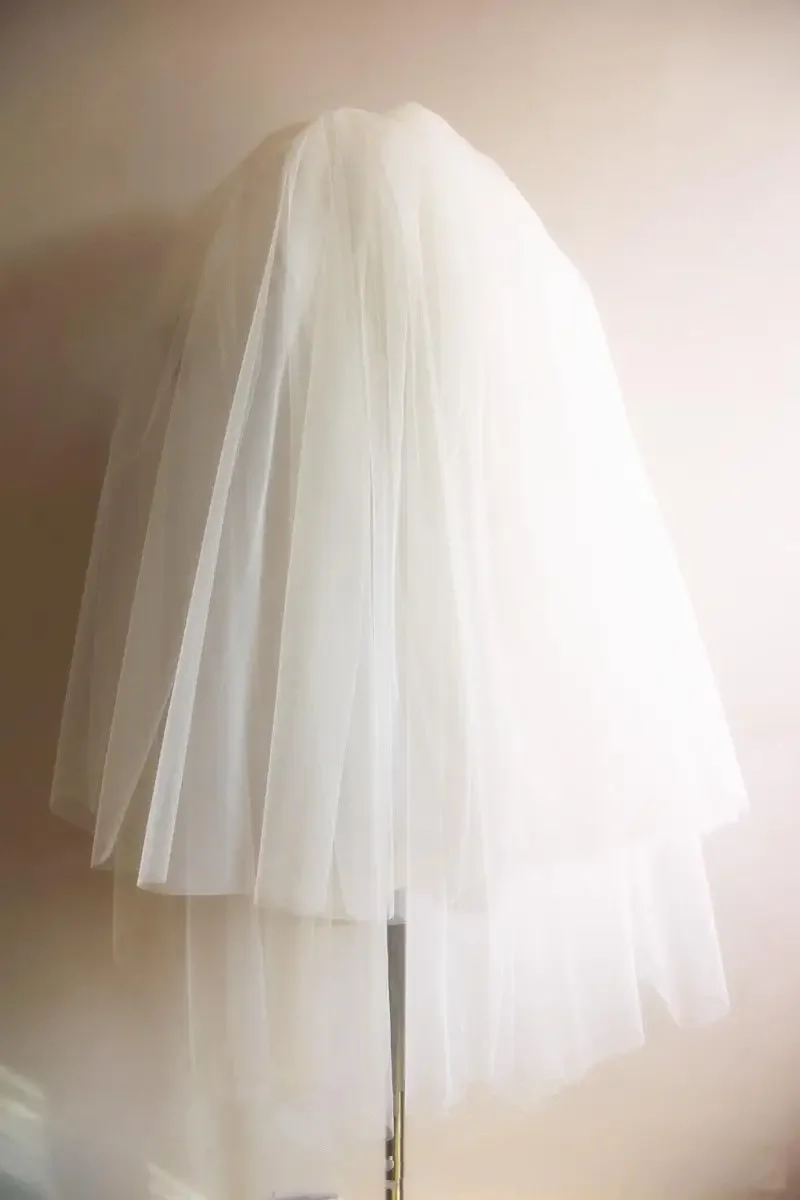 Popular Soft Tulle Two-Layers Short Wedding Veil with Comb  White Ivory  Cut Edge Veils Bridal Accessories