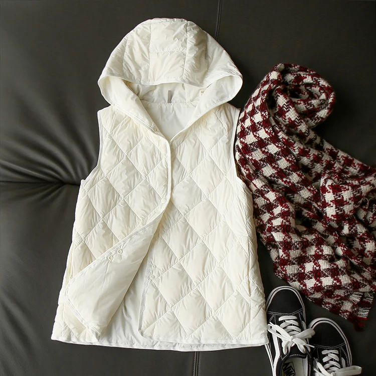 

Женский укороченный жилет с капюшоном 2024: Новая модная универсальная модель с подплечниками, подходит как верхняя одежда, так и как внутренний слой, топ для повседневной носки