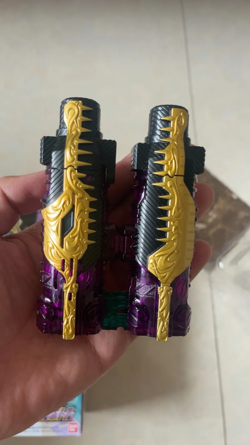 Original Bandai Kamen Rider Build Prime Rogue hielo triturado botella completa PB DX figura de acción regalo colección de juguetes Cosplay