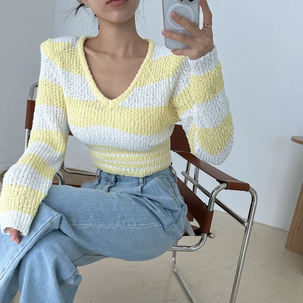 

Korean Chic Sweater Women Spring Summer V-neck Knitted Tops Streetwear Puff Sleeve Cropped Top Lady Fashion Hollow Out Y2k Pink