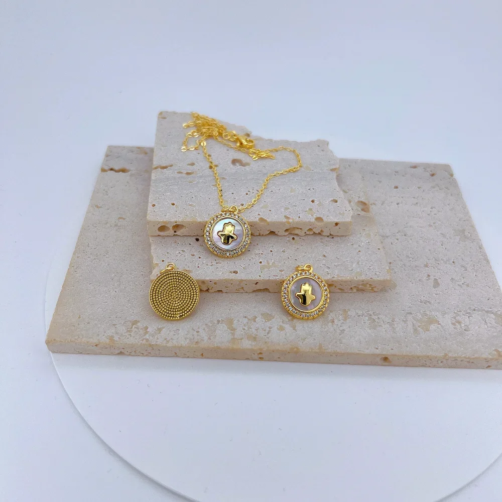 2 Pcs Shell Brass Zircon Pendant for Diy Jewelry Making Necklace Accessories Smile Palm Star Cross Heart Saint Bear Elements