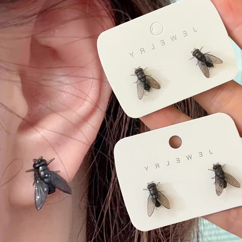 Simulation Mini Personalized Black Fly Earring Prank Simulated Animal Studs Funny Novelty Abstract Gift Jewelry for Halloween