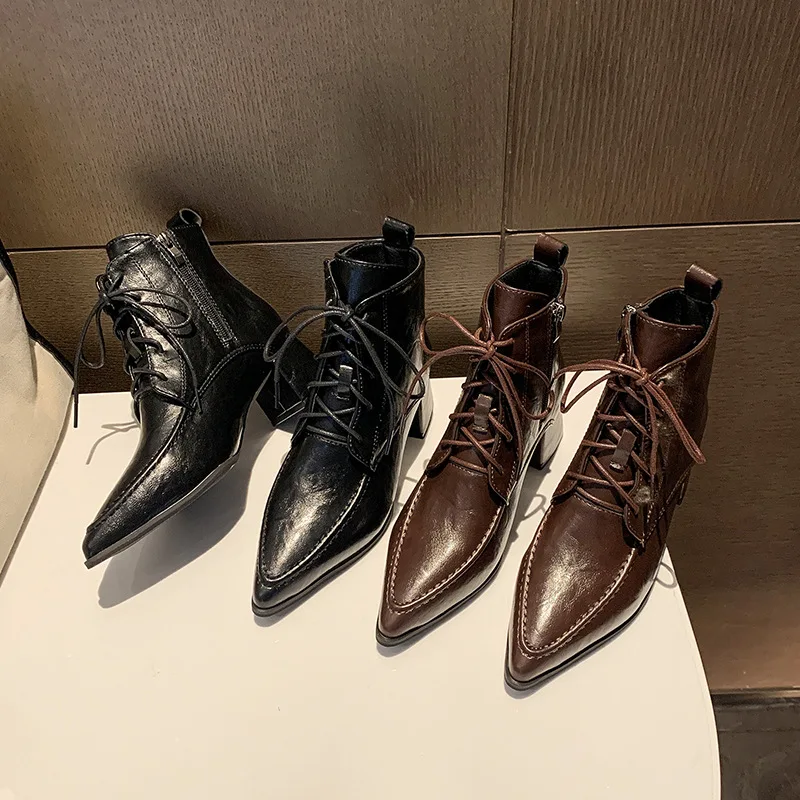 

Винтажные ботильоны 2025 года, женские ботильоны с острым носком на шнуровке, универсальная повседневная зимняя обувь на массивном каблуке с подкладкой из искусственного меха