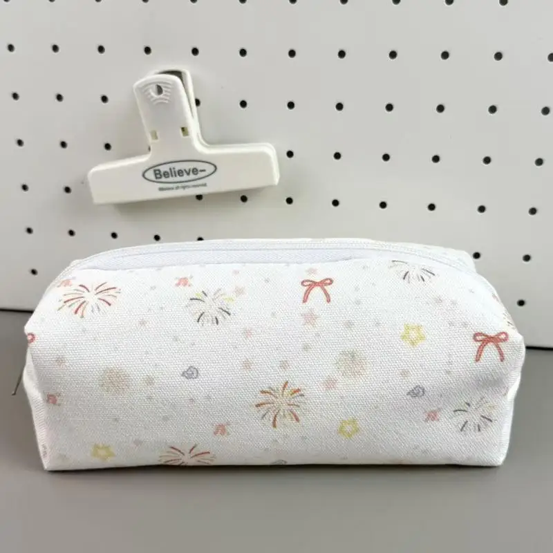 Canvas-Federmäppchen mit Polka-Dot-Schleifen-Katzen-Stern-Druck, robustem Reißverschluss, perfekt für die tägliche Aufbewahrung von Schreibwaren für Schüler. – Detail 4