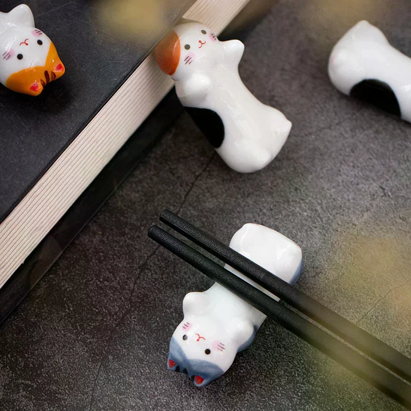 Cute Ceramic Japanese Groceries Crafts Kittens Ceramic Chopstick Racks Household Trinkets Kittens Rich Cat Lucky Cat