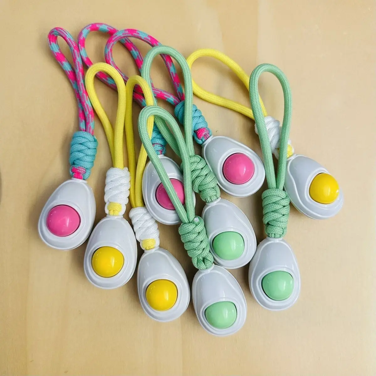 향기 나는 EDC 손가락 장난감 슬라이더 키체인 손가락 장난감 성인 스트레스 해소 ADHD 레저 손가락 장난감 3가지 색상