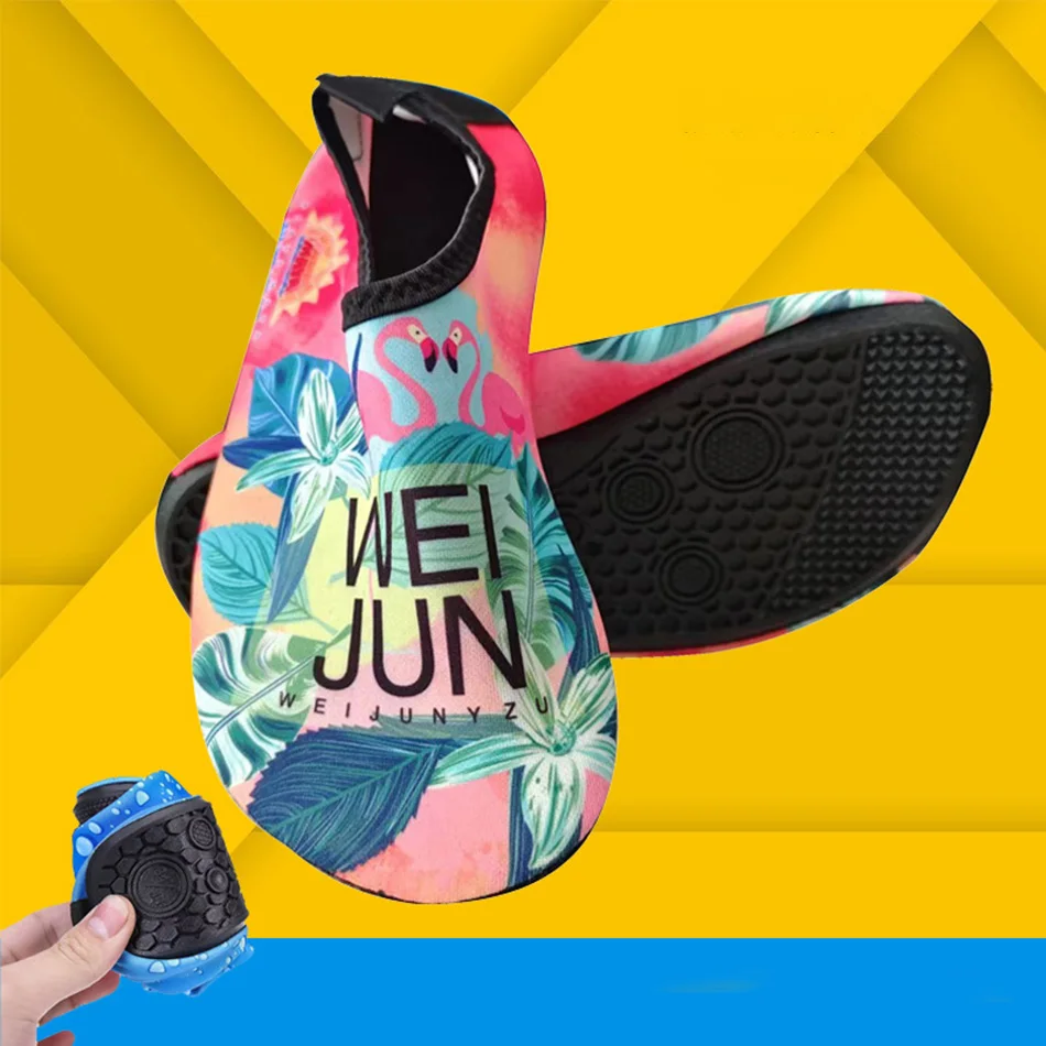 Scarpe per bambini scarpe da spiaggia a piedi nudi all\'aperto per bambini ragazzi ragazze nuotano Slip on Flats ad asciugatura rapida bambini