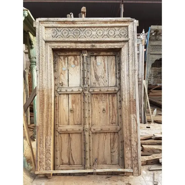 Porta chinesa tradicional, dianteira