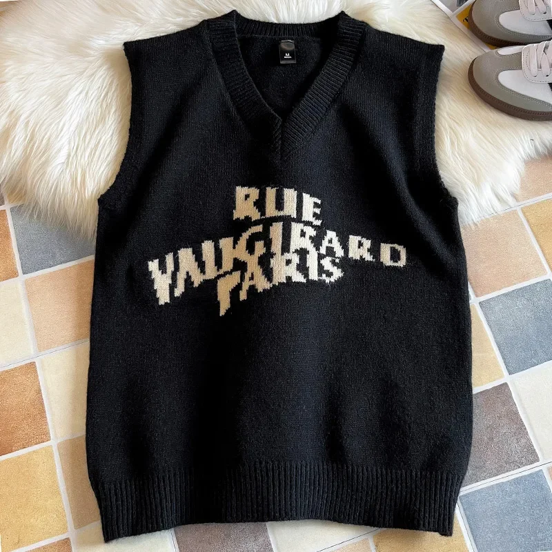 

V-neck Sweater Vest Men's Fall Winter Trend Casual College Style Men's Vest A Base Embroidered Letter Sweater Vest Comfortable