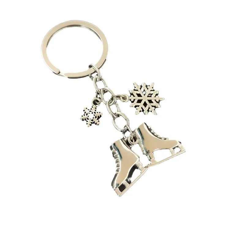 1pcs Winter Sports Accessory Keychain Silver Ice Skating Shoe Snowflake Design for Enthusiasts Stainless Steel Bag Pendant