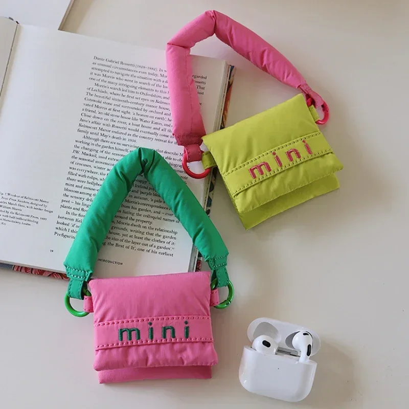 Borsa protettiva per auricolari Wireless Kawaii borsa portamonete carina nuova Mini borsa portaoggetti in tessuto riempito di cotone Colorblock con