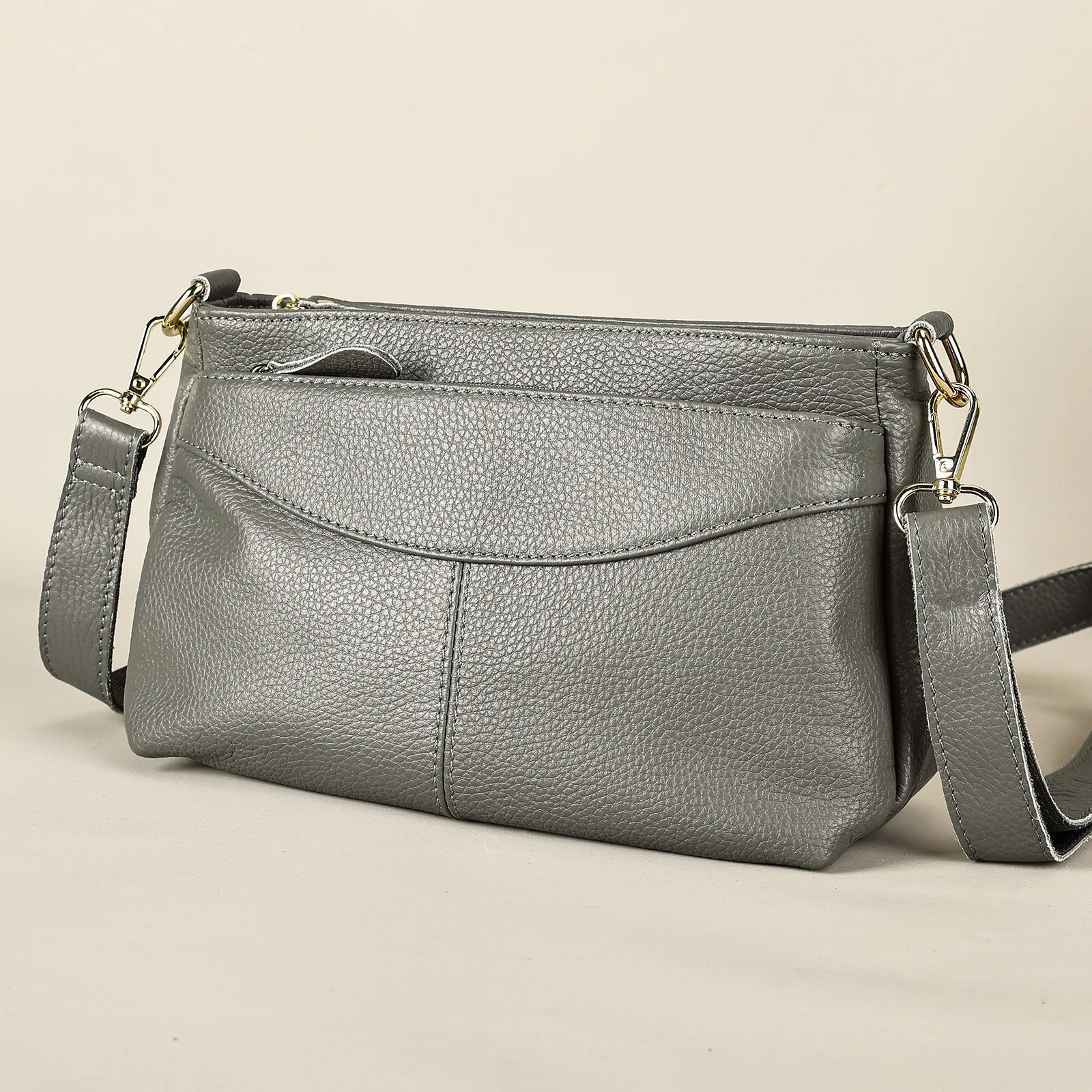 

Premium top-grain leather. Chic & versatile hand-carry or crossbody bag. New arrival.