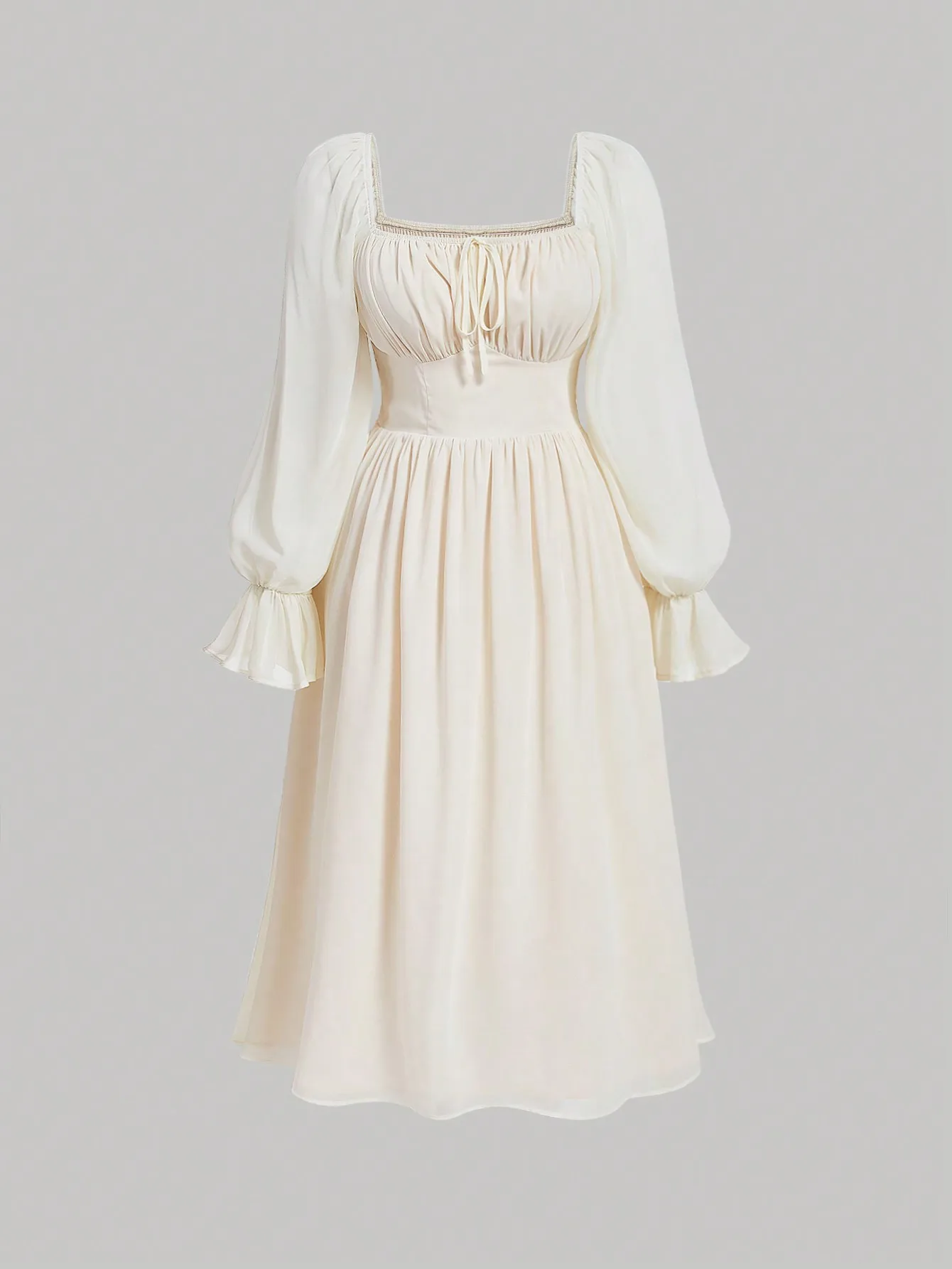 

Кремовое платье миди с квадратным вырезом, драпированным лифом и длинными рукавами, струящееся и свободного кроя