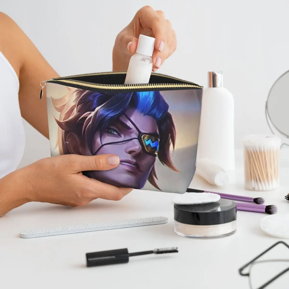 

Kayn LOL League Of Legends Game Women Cosmetic Bags Travel Makeup Organizer Pouch Toiletry Storage Dopp Kit Case