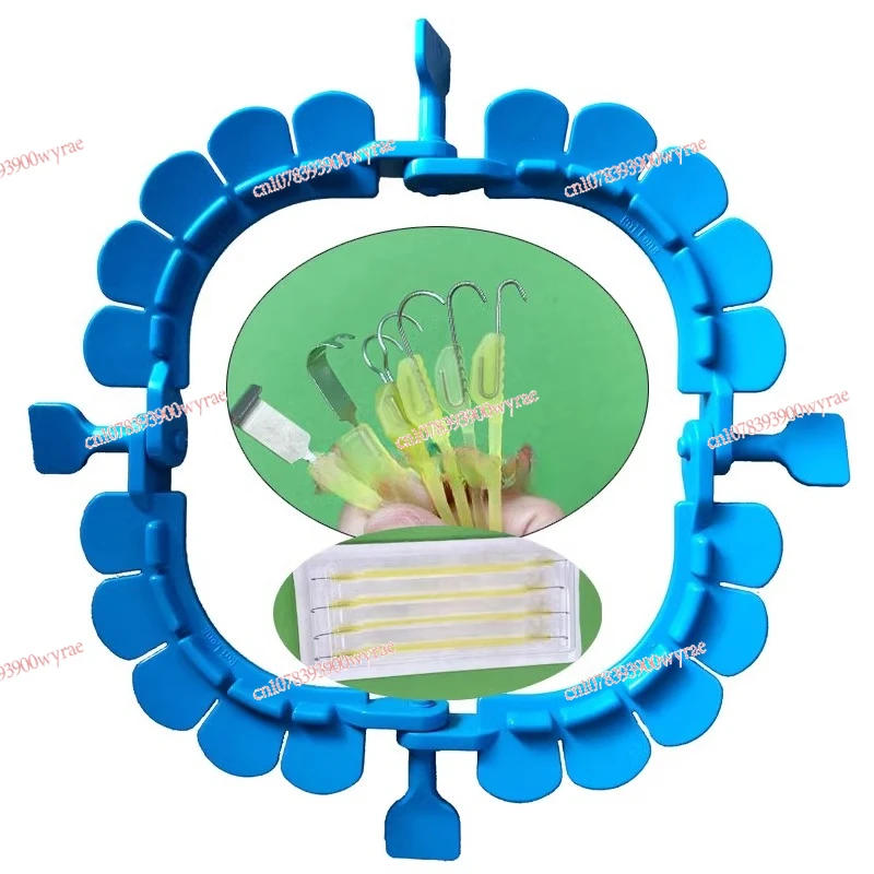 

Disposable retractor with retractor