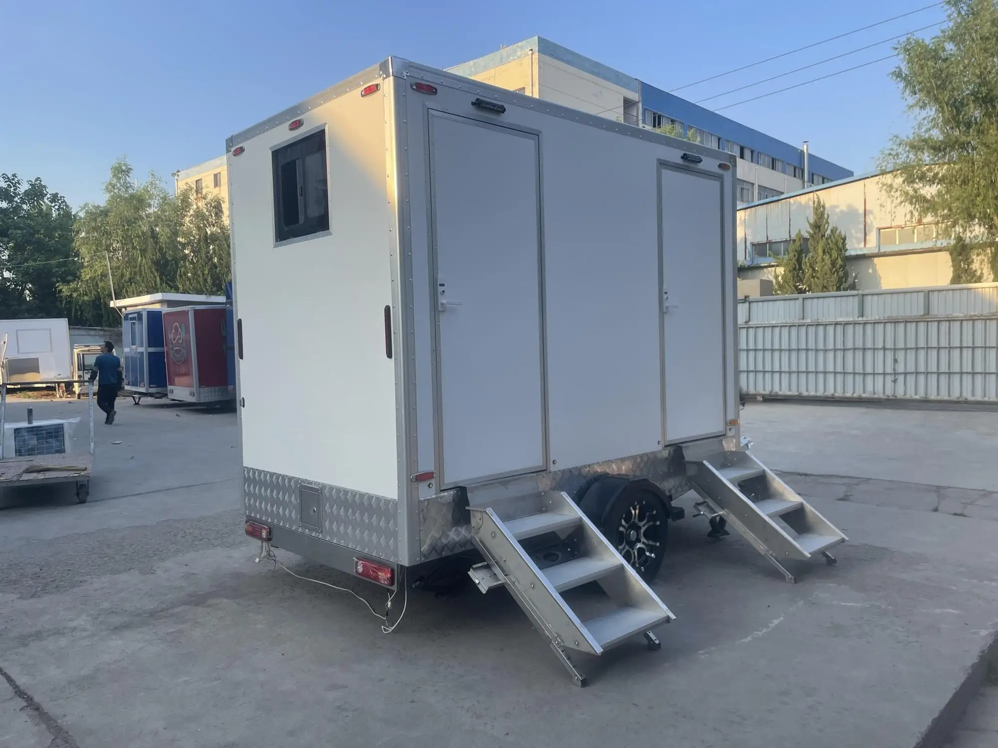 Duchas portátiles e inodoros portátiles, inodoro público, inodoro móvil, remolque, china