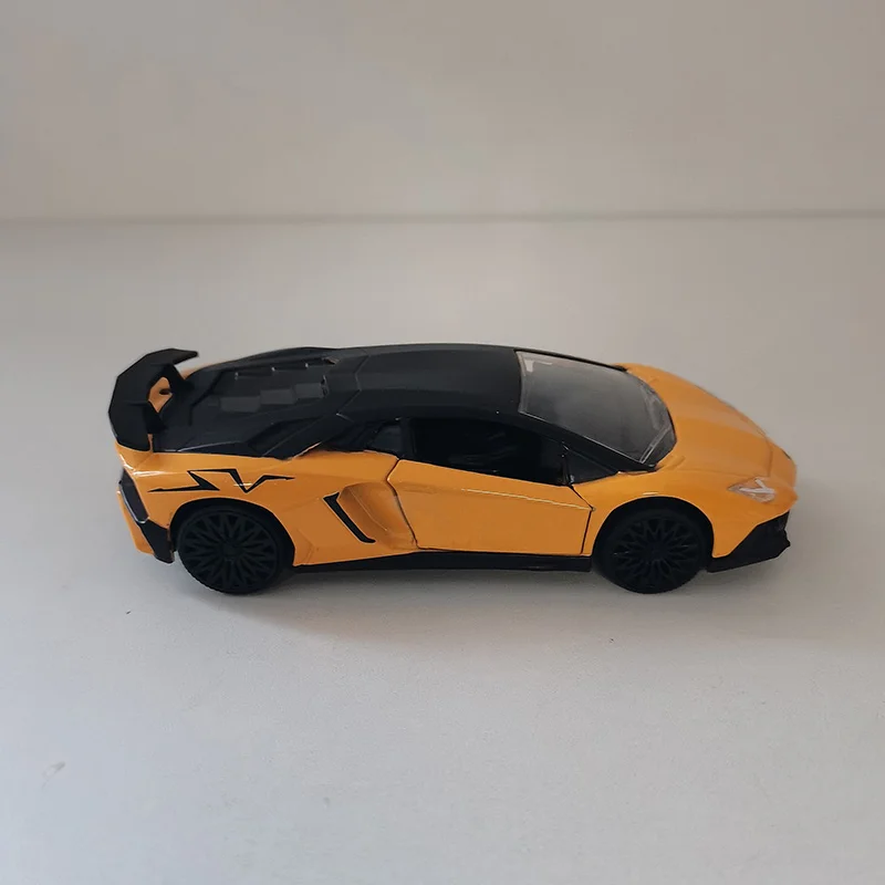 JADA 1:32 escala aleación Lamborghini Aventador SV Diecast miniatura coche de juguete modelo de simulación coleccionable recuerdo regalos de exhibición