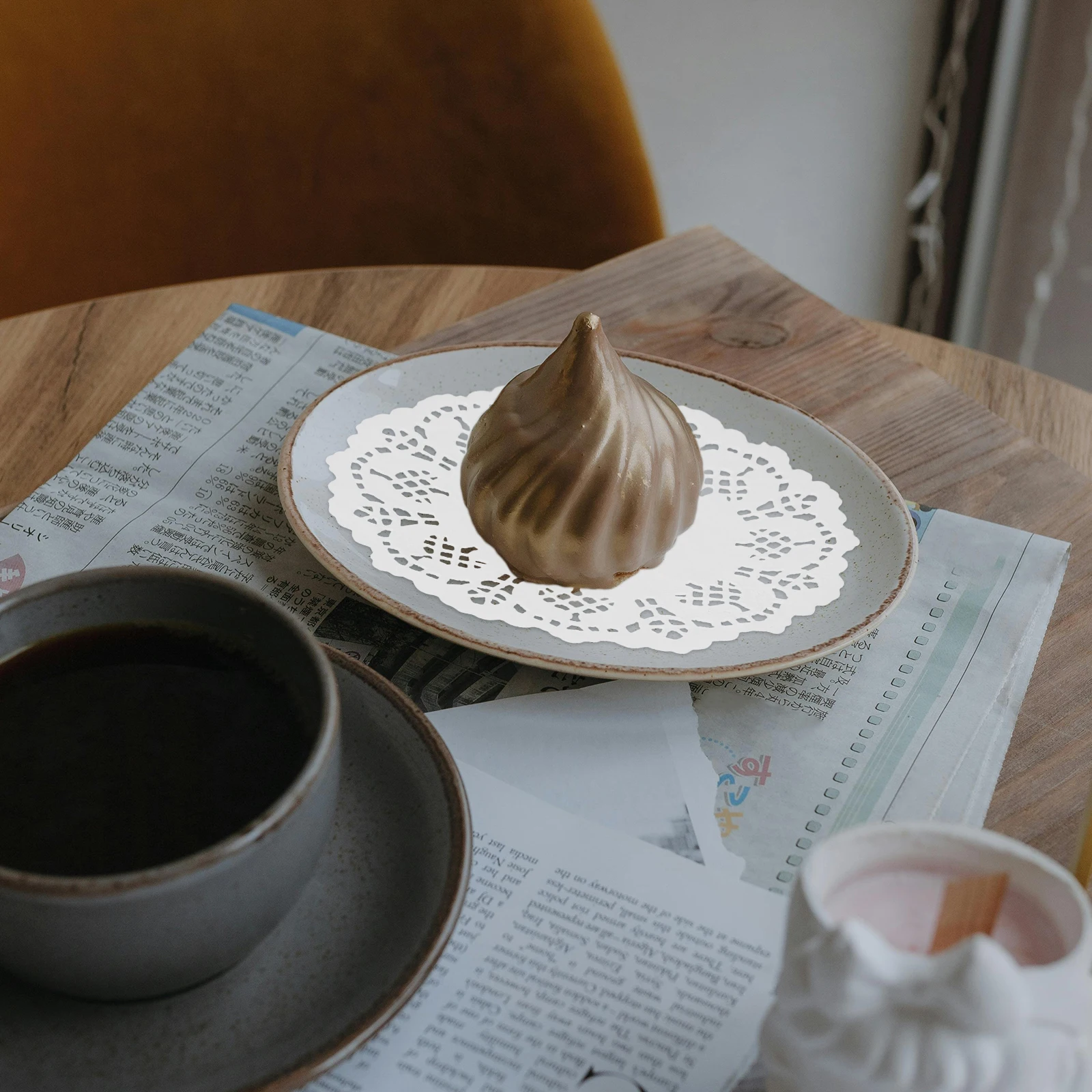 

140 Pcs Doilies for Table Placemat Coaster Blotting Paper Pad Round White Cake Packaging Pads