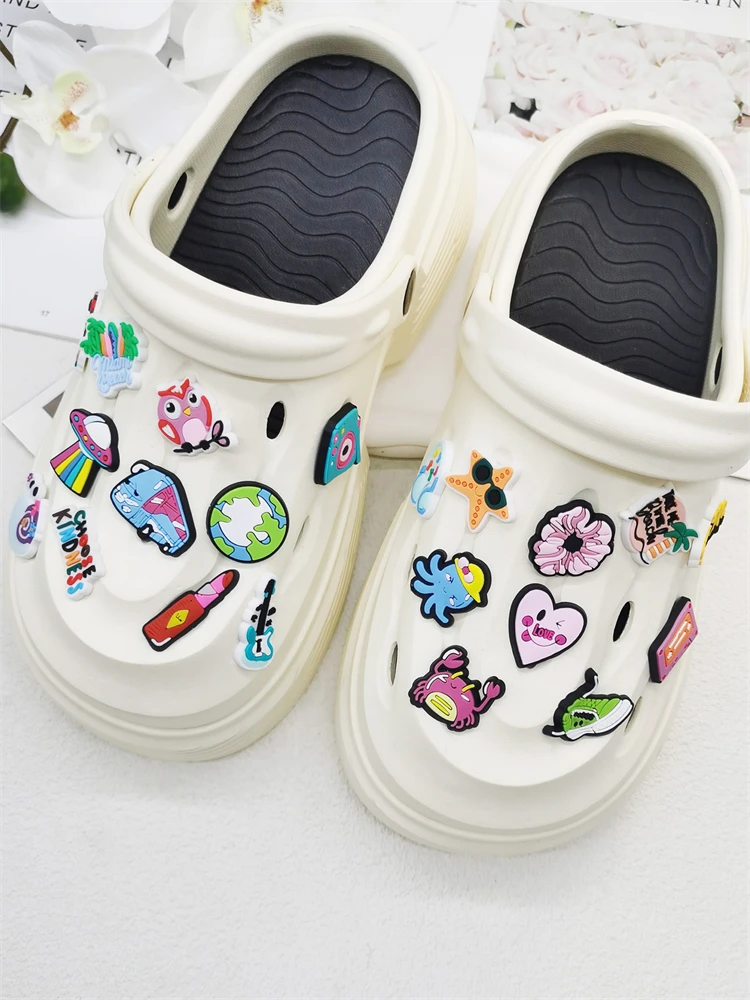 21PCS Kawaii UFO Owl Decor PVC Shoe Charms Buckles DIY Pins Clog Accessories Fit Women Sandals Beach Bag Halloween Party Gifts