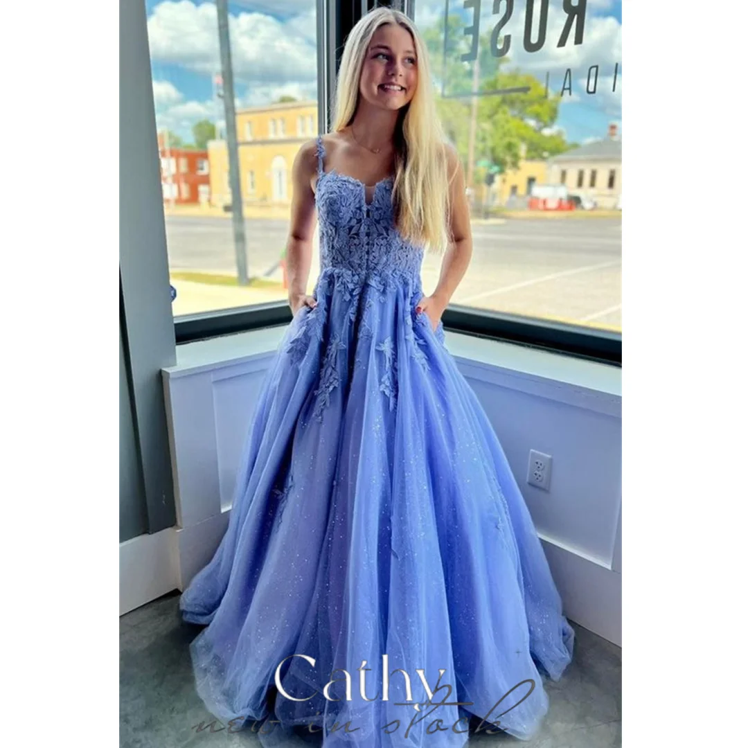 

Cathy Blue Princess Prom Dresses Lace Embroidery Tulle فساتين السهرة Elegant Sleeveless Spaghetti Strap vestidos verano moda