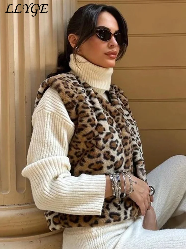 Casual Women's Fleece Leopard Print Vests V Neck Sleeveless Single Breasted Female Waistcoat 2024 Autumn Lady Chic Warm Outwear