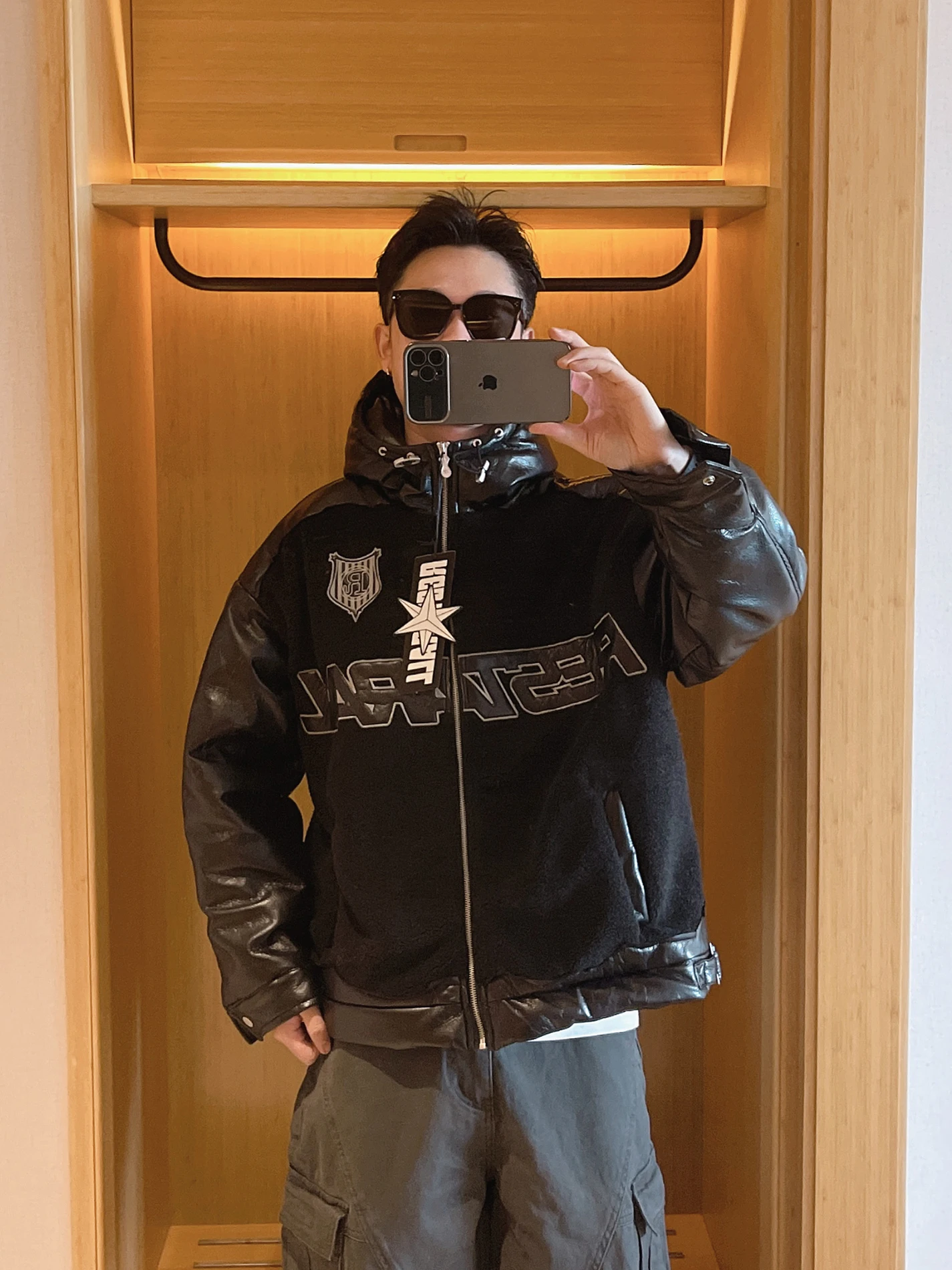 Fazhixian شتاء 2025 الرجال الأمريكية الرجعية مقنعين الجلود Jaet معطف الدفء طويل Sve منتظم صالح الشباب العصرية قطنية عالية الجودة