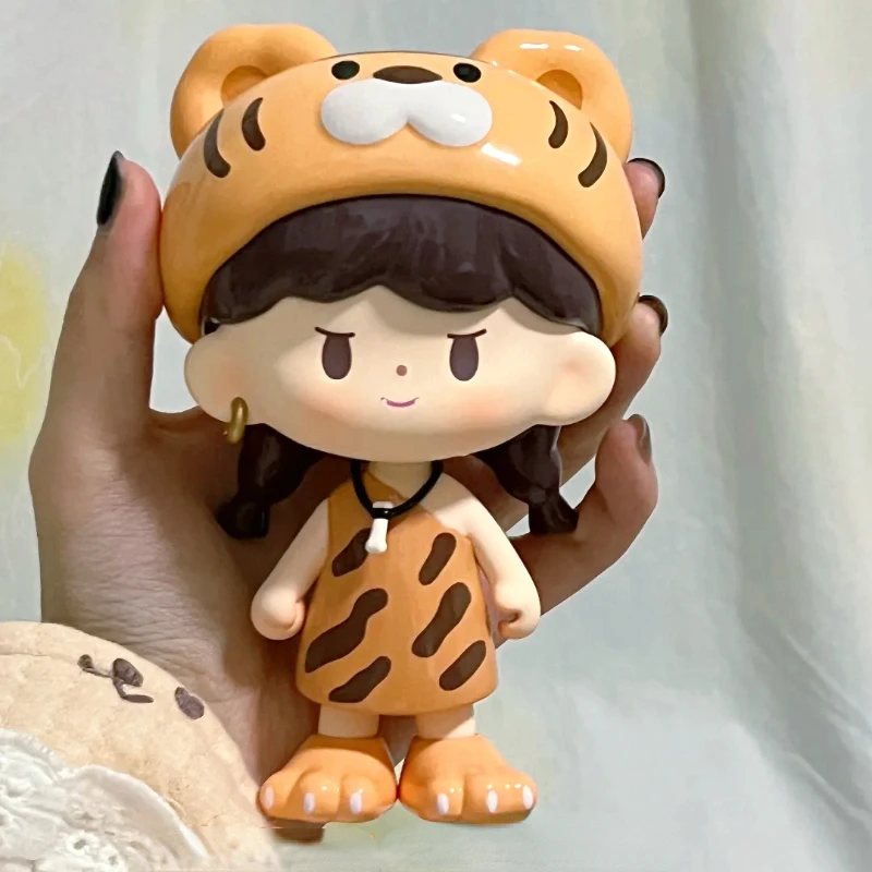 Lucky Tiger ZZoton Leopard Print Cool Savage Girl Wild Figure Toys Cute Doll Gift Box Christmas Gift Surprise Decoration