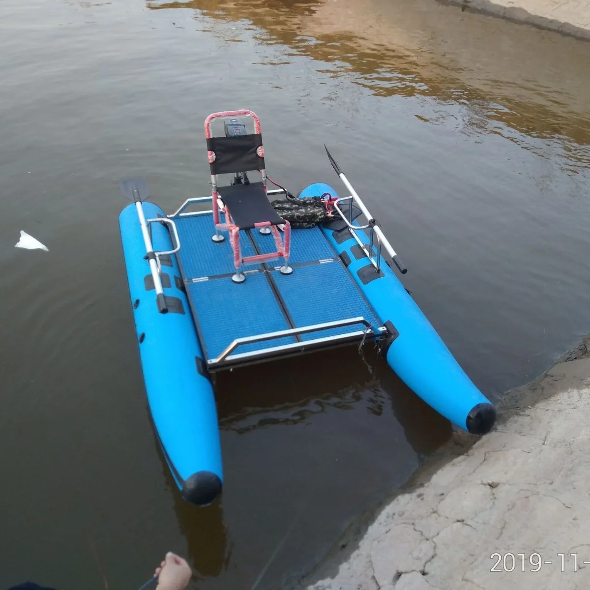 قارب Catamaran Luya/منصة صيد السمك/منصة صيد عائمة/قارب صغير/قارب مطاطي واحد لصيد الأسماك