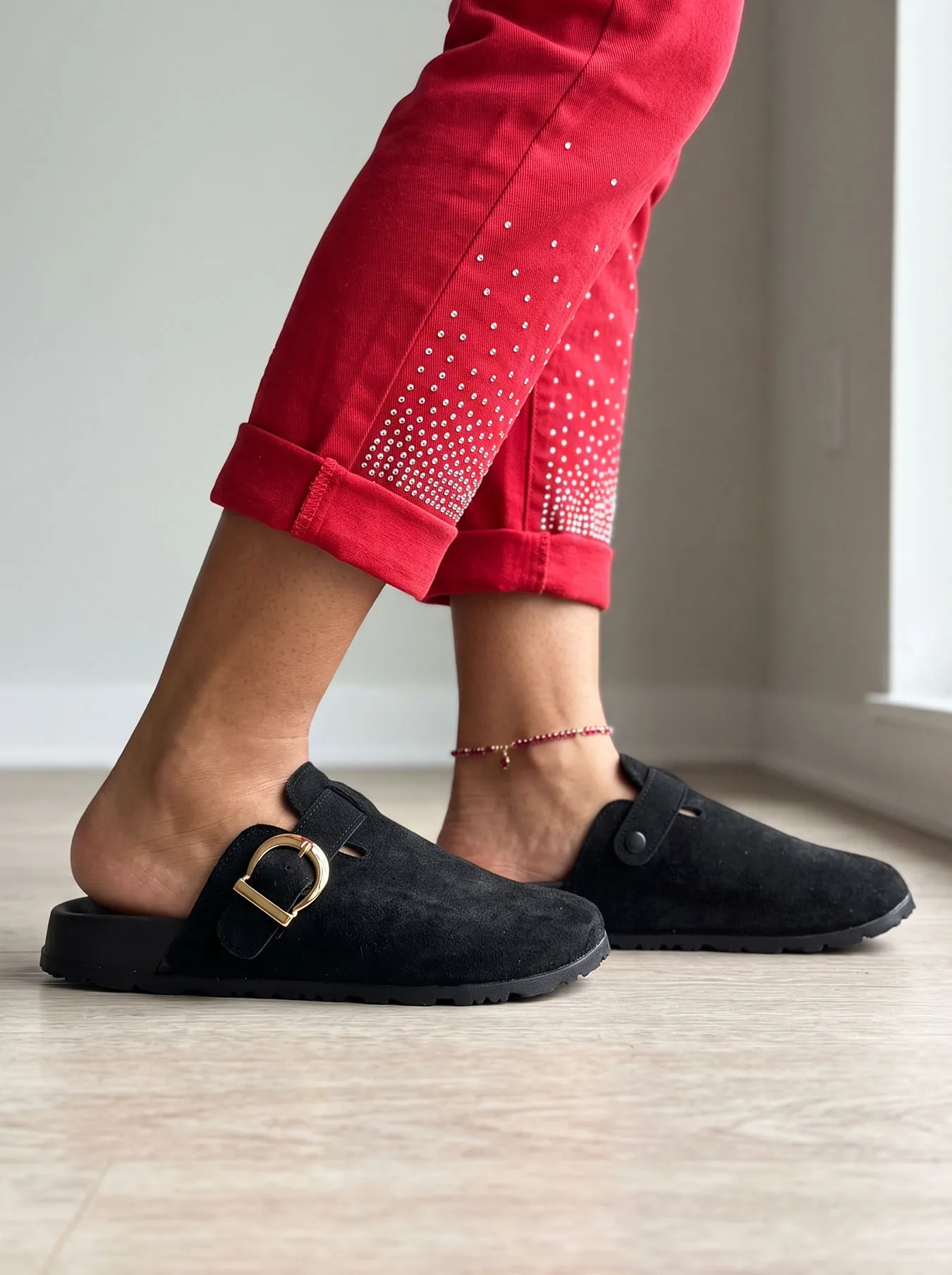 Zuecos de ante con hebilla para mujer, de talla grande, con puntera cerrada, diseño sin cordones, tacón plano, soporte para el arco del pie, plantilla de corcho, ideales para todas las estaciones y para uso casual.