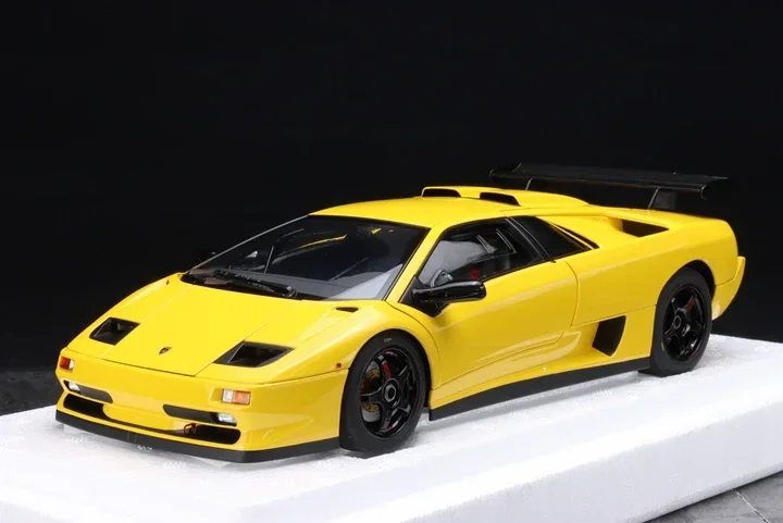 

Autoart 1:18 Diablo SV-R O.Z Simulation Limited Edition All Open Alloy Metal Static Car Model Toy Gift