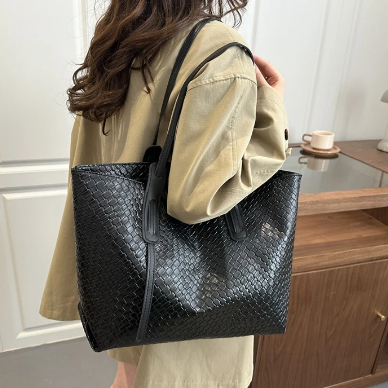 Woven Texture Tote Shoulder Bag,large Capacity Soft Leather Handbag, Elegant Daily Shopper Purse, Commuter Bag Suitable for Work