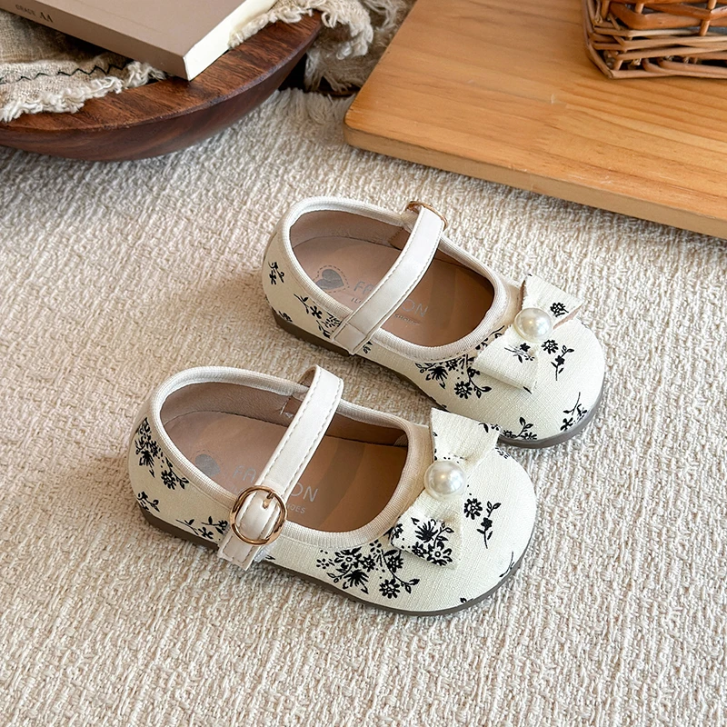 Children's Shoes Retro Floral Butterfly Bow Pearl Princess Shoes for Girls Soft Sole Shallow Mouth Children's Shoes Size 21-30