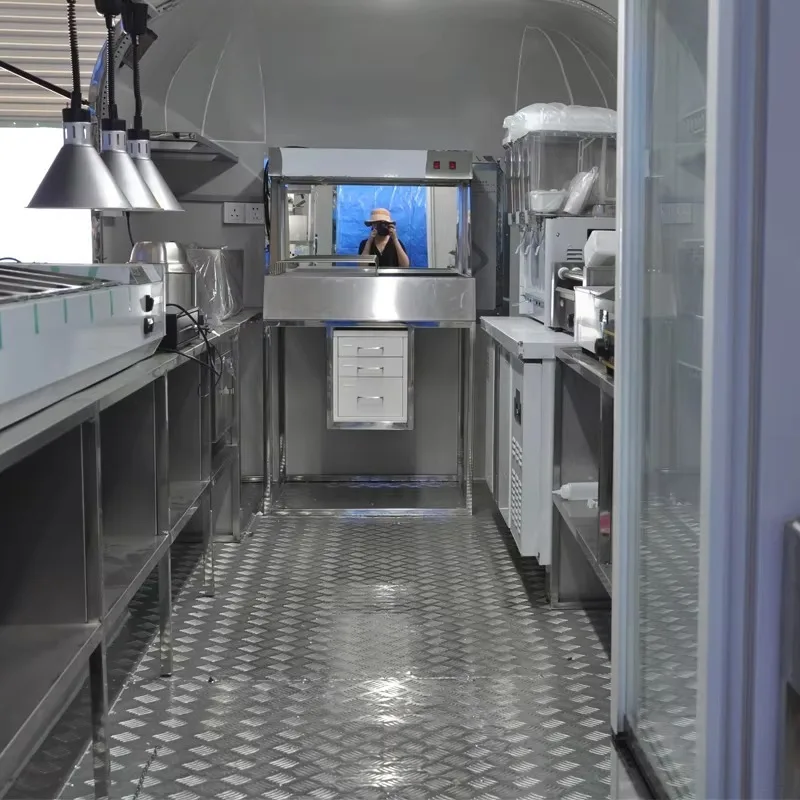 مقطورة امتياز الطعام، مقطورة طعام مصممة متعددة المحطات لخدمة المطبخ المتنوعة والمناسبات عالية الحجم #4