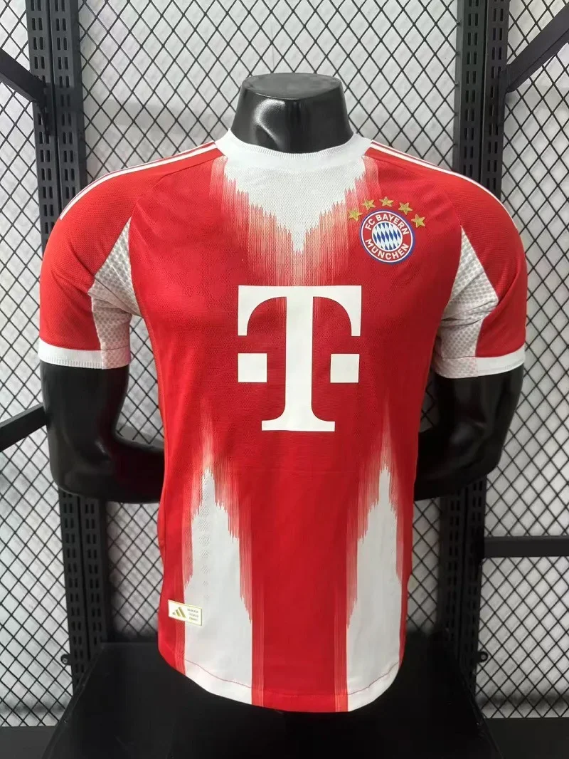 Die neue rote Fußballtrikots von Bayern München für 2023 und Fußballtrainingsuniformen sind in den Größen Erwachsenen und Kindern erhältlich