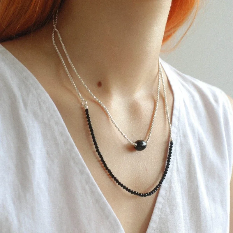 

Retro Black Agate Water Droplet Long Necklace Sweater Chain Women Simple Versatile Jewelry Trend