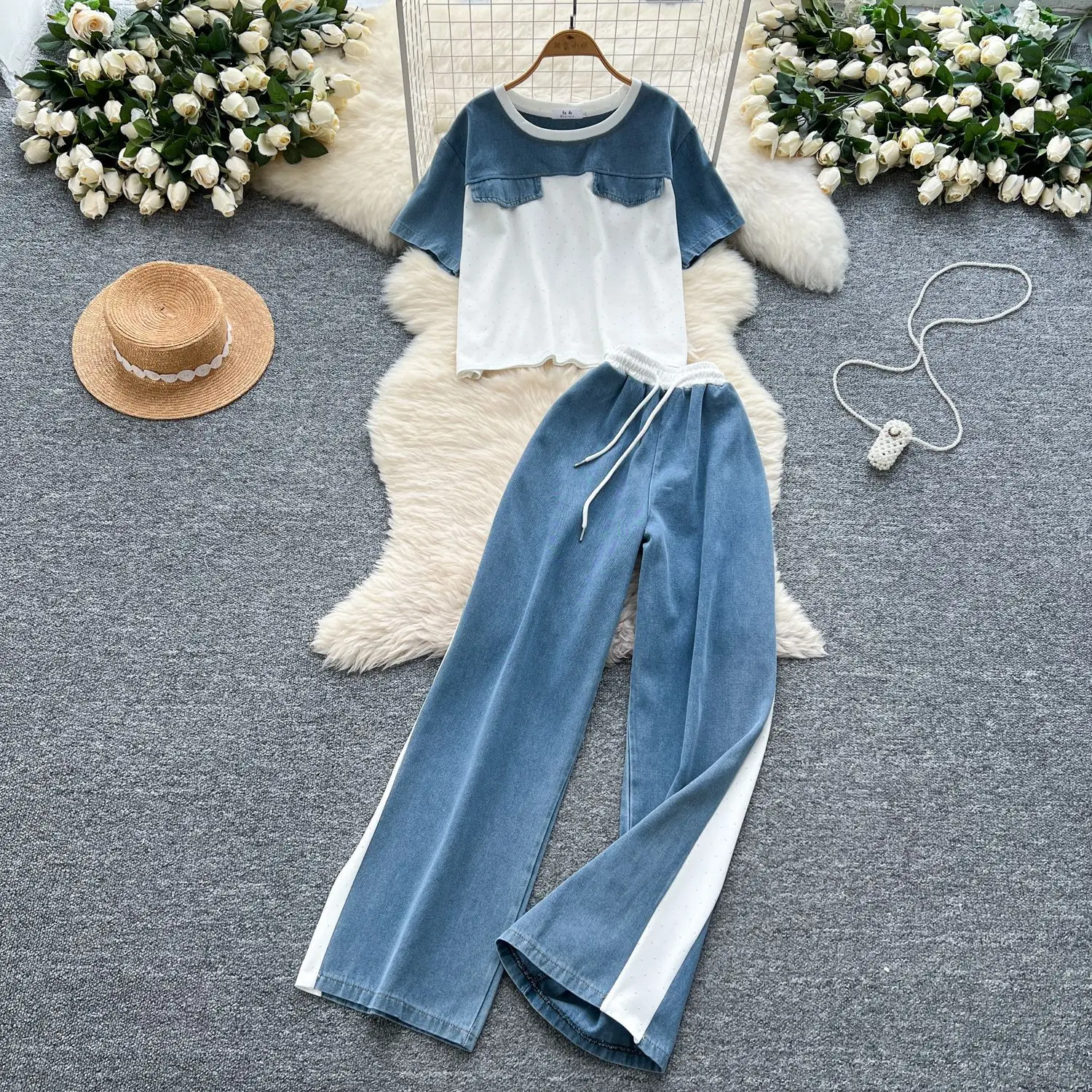 

Summer Hong Kong-style Retro Denim Splicing Two-piece Set, Women Loose Short-sleeved Round-neck Top+elastic Waist Wide-leg Pants