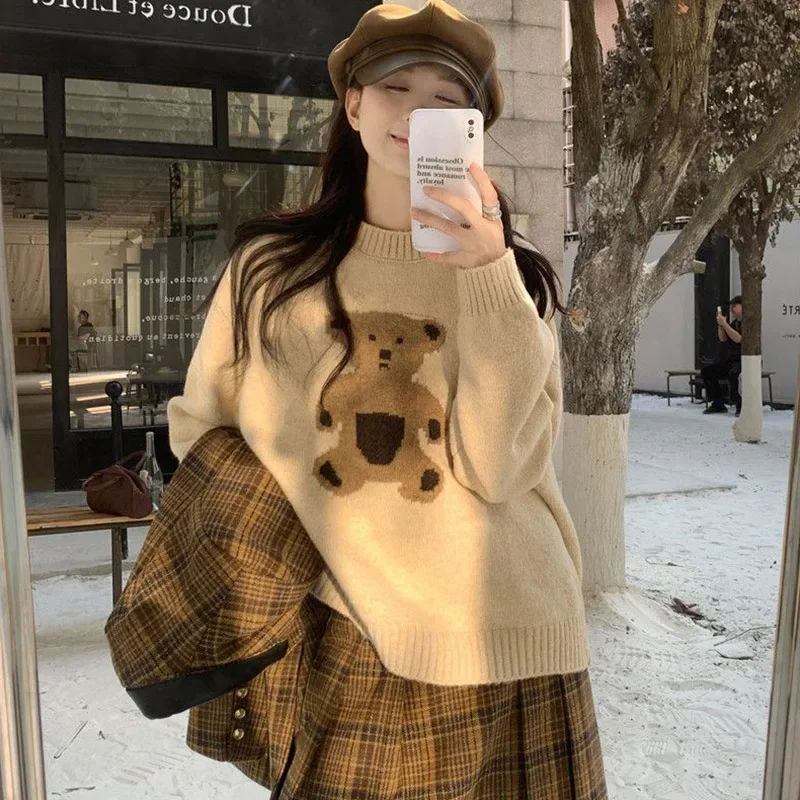 Autumn/winter New Round Neck Cartoon Teddy Bear Retro Loose High Quality Pullover Sweater Fashionable Casual Sweet Women's Top