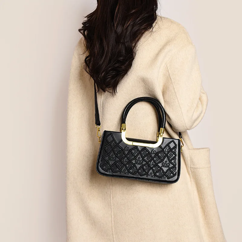 

Winter hot-selling fashion embroidery versatile women's bag high-end designer underarm handbag simple shoulder messenger bag