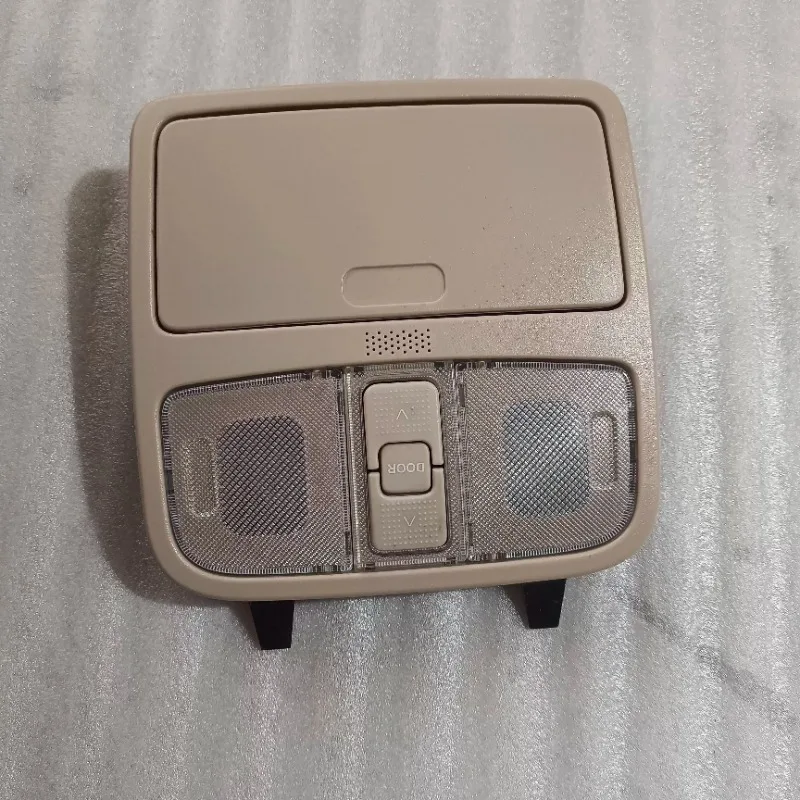 

Передняя внутренняя лампа для чтения DongFeng Glory 580,560,S560